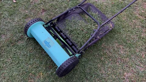 Saxon 40cm Push Cylinder Hand Lawn Mower