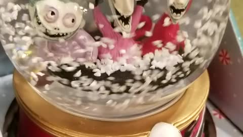 The Nightmare Before Christmas Musical SnoMotion Waterglobe #907913 Lock, Stock and Barrel