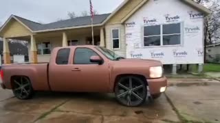 Burnout on bagged 28s Silverado