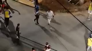 Video: Disparos, explosiones y saqueos en la noche de este miércoles en Bucaramanga 2