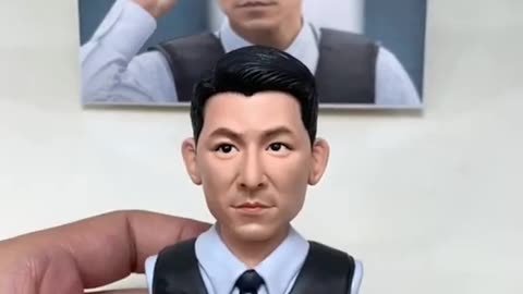 Andy Lau's clay sculpture is really attractive.