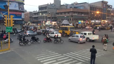 Performing Street Record While Cars Passing All Day