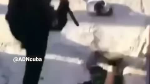 Video 23 - Boinas Negras Attack