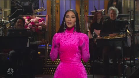 Kim Kardashian Hosts SNL And Her Monologue Didn't Leave Any Stone Unturned!