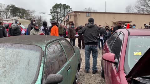 I CAN'T BELIEVE THEY WENT THIS CRAZY OVER THESE IMPOUNDED CARS AT THE TOW YARD AUCTION *SEEN DEALS?*