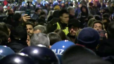 Italy: Thousands protest COVID green pass in Milan - 06.11.2021