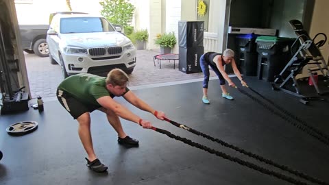 Workout Wednesday: (Suples Fighter Band RDL to Row)