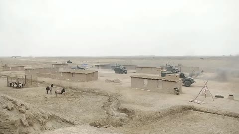 Uzbek & Russian Special Forces Clear Enemy Base During Raid Training