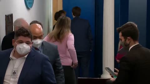 Biden Spox Violates Mask Mandate Moments After Promising To ‘Follow CDC Guidance’