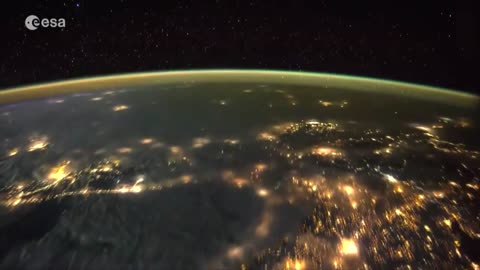 Astronaut wields new space camera to see lightning strikes on Earth