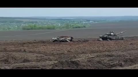 🇺🇦GraphicWar18+🔥Battle Footage Scared Russians Run & Abandon Tanks - Ukraine Armed Forces(ZSU)