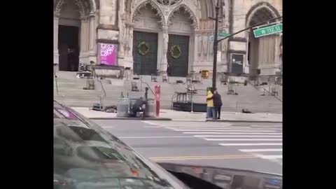 Gunman killed by police after shootout at Manhattan Cathedral in New York