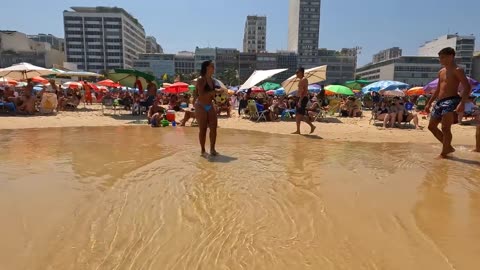 🇧🇷 4K ⁶⁰ Very hot Sunday and crowded beach in IPANEMA | Walking tour RIO DE JANEIRO