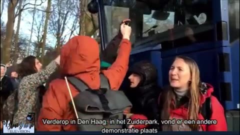Duitste waterkanonnen ingezet tijdens demonstratie in Den Haag