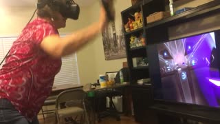 MOM TRIES BEATSABER, FIRST TIME VR