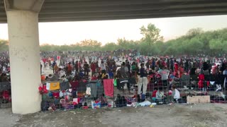 Thousands of Migrants Waiting to Be Processed by Border Patrol Before Entering the USA