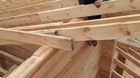 Drunk gets in a jam on building site