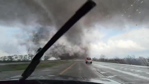 Clip Of Enormous Nebraska Tornado Captured By Storm Chasers