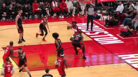 Jalen Green Soars for Monster Dunk! Can Rockets Extend Win Streak?