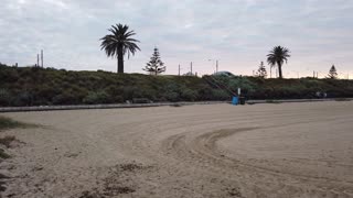 Hampton Beach walk | Melbourne | Australia