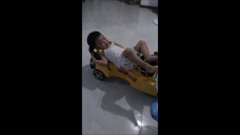 My son is driving in Lazy Mode