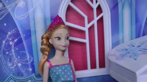 SLIME Joke in ELSA's Ice Palace ! Anna & Elsa toddlers - Prank - Fun