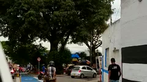 ‘Vigilante ciudadano’ captó en video más imprudencias en las ciclorrutas de Bucaramanga