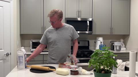 Cooking with Chef Steve: How NOT to make pizza at home