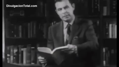 In 1943 the US Communist Party Used The Same Tactics (G. Edward Griffin) [Spanish Subtitles]