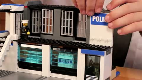 LEGO Police Station Time Lapse