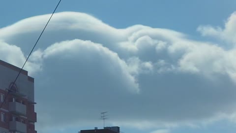 "Cap" on top of a cumulus cloud be a thunder-storm