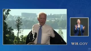 BIZARRE Moment as Biden Begins to Take His Jacket Off in Middle of Presser
