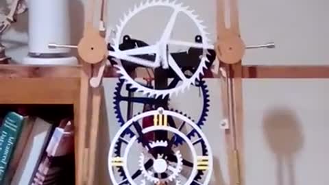 Wooden Clock : on a testing rig