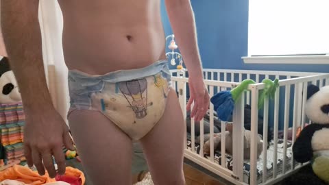 Rearz Daydreamer ABDL adult diapers, how the transparent plastic works with no wetness indicator