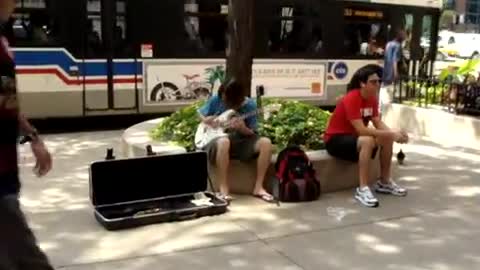 Chicago Street Performer BLUES - Michigan Avenue 8/15/09