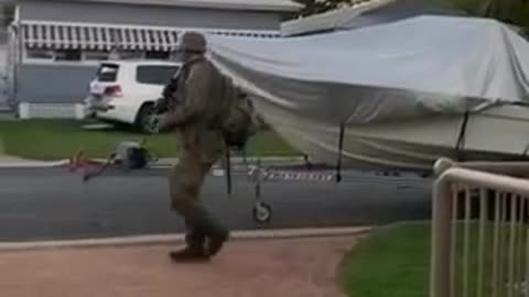 AUSTRALIA! locals have filmed combat ready ADF troops patrolling?
