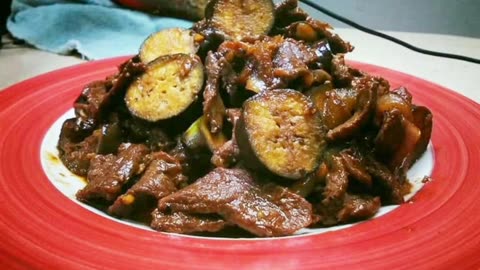 "Savory Beef with Eggplant: A Delicious and Easy Recipe"