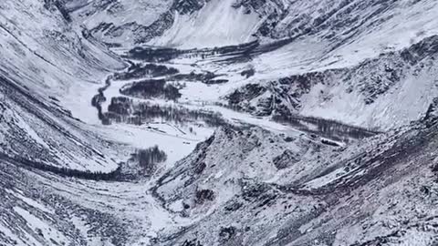 Вид на долину реки Чулышман. Алтай