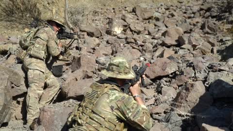 U.S. Army Soldiers Particapate in French Desert Commando Course