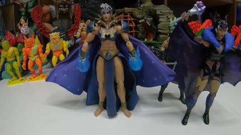 Masters of the Universe Revelation Masterverse Skelesorceress Evil-Lyn Review!