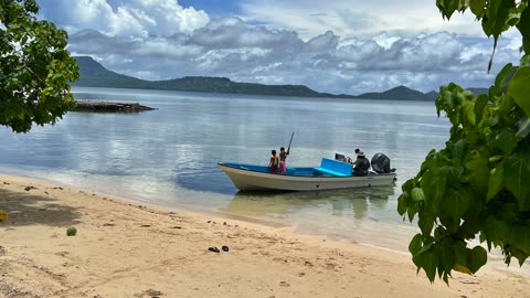 Weno to Romanum by Boat in Chuuk Lagoon
