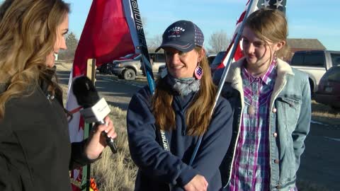 Americans show support for Canadians from other side of the border