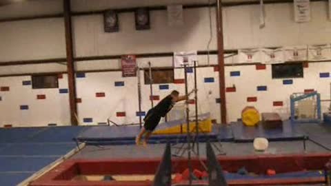 DORIAN FREE RUNNING (at Friday Open Gym) - Gymnastics Parkour Training