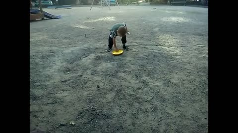 A boy with ice cream launches a UFO