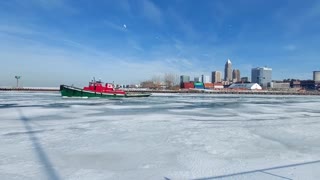 Icebreaking Cleveland 2/1/22 Cuyahoga River