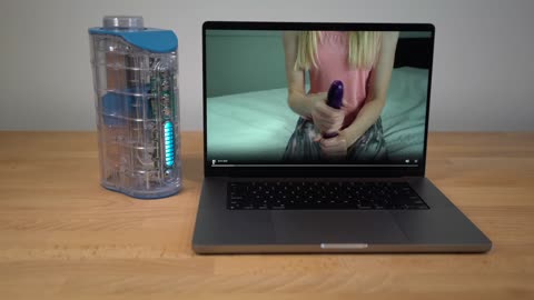 Autoblow AI Ultra Blowjob Machine Porn Sync Demostration