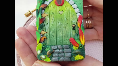 Magnetic needle case Avocado box. Gift wooden pincushion decorated with polymer clay by Annealart