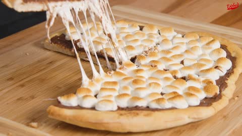 How to Make Dessert Pizza - Nutella Marshmallow Dessert Pizza Recipe