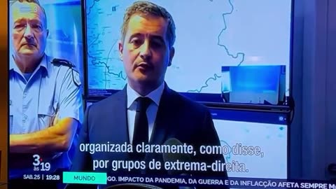 RTP MENTE nas legendas. Altera de extrema-esquerda para extrema-direita.