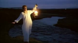 Eurythmics, Annie Lennox, Dave Stewart - Here Comes The Rain Again (Official Video)